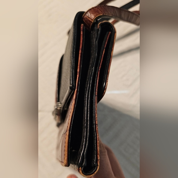 Brighton Pebbled black & Brown Croc Embossed Leather Travel Crossbody EUC - Picture 4 of 16